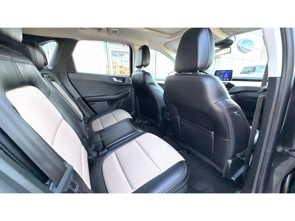 Used 2021 Ford Escape Titanium w/ Titanium Elite Package image 11