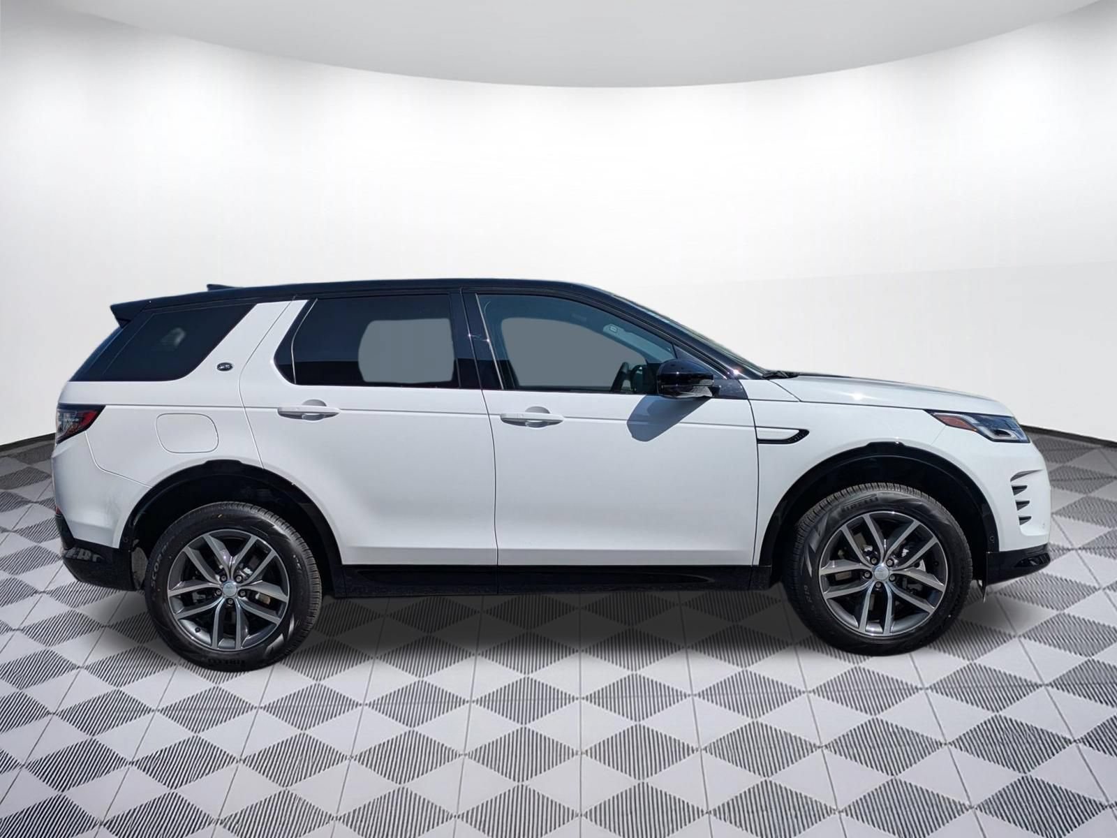 New 2026 Land Rover Discovery Sport Landmark AWD/4WD image 6