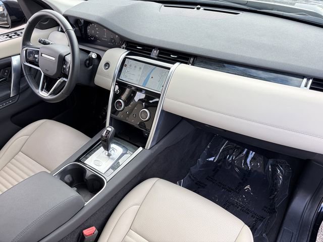 Used 2023 Land Rover Discovery Sport SE image 20