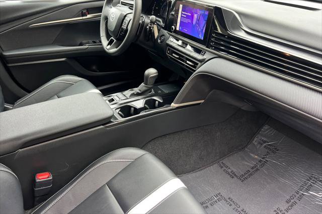 Certified 2025 Toyota Camry SE w/ Convenience Package image 16