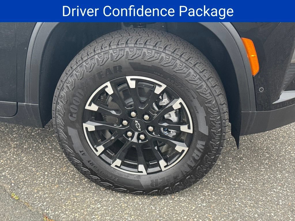 New 2026 Chevrolet Traverse Z71 w/ Enhanced Driving Package AWD/4WD image 8