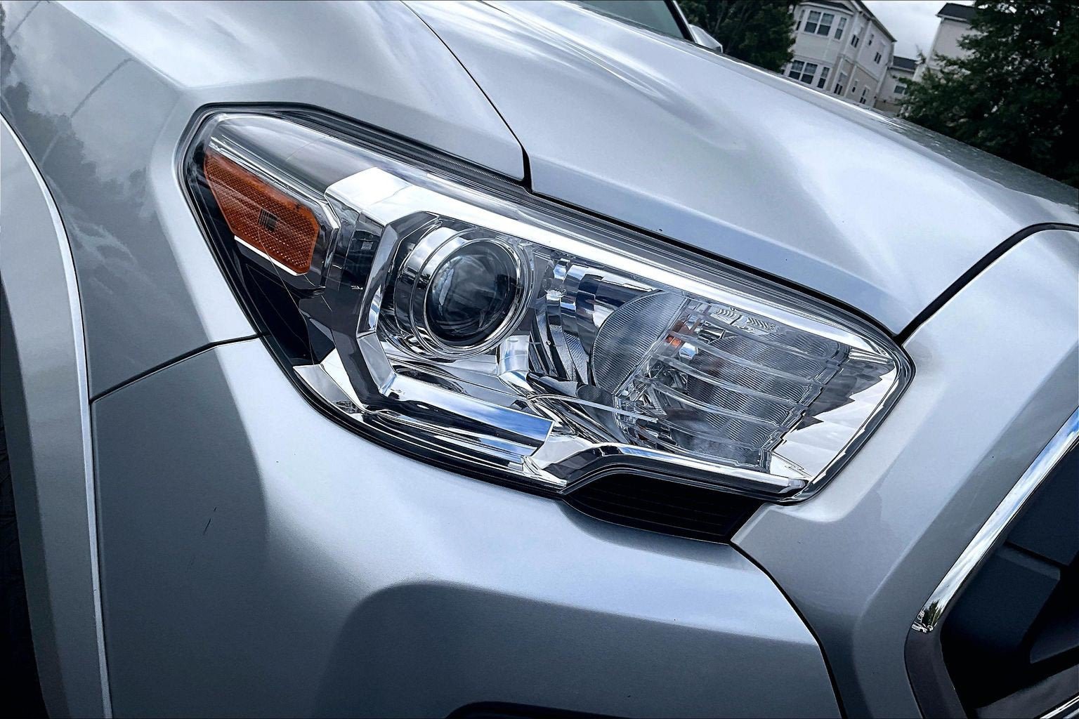 Used 2022 Toyota Tacoma SR5 AWD/4WD image 26