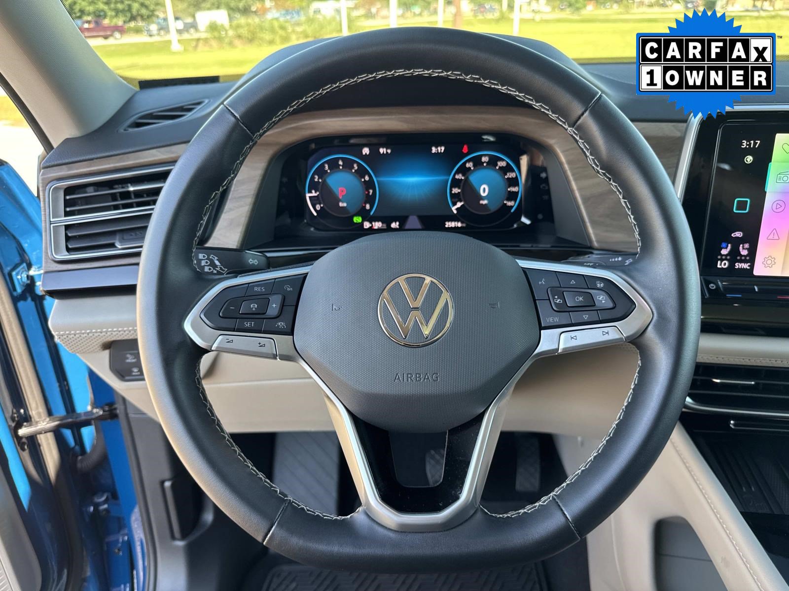 Used 2025 Volkswagen Atlas SE FWD image 33