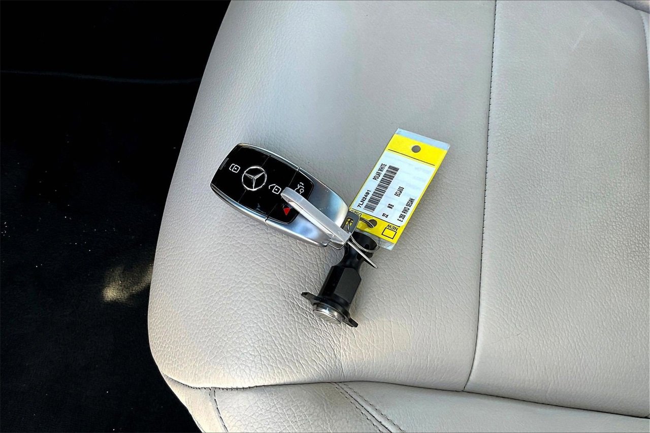 Used 2022 Mercedes-Benz E 350 E 350 image 32