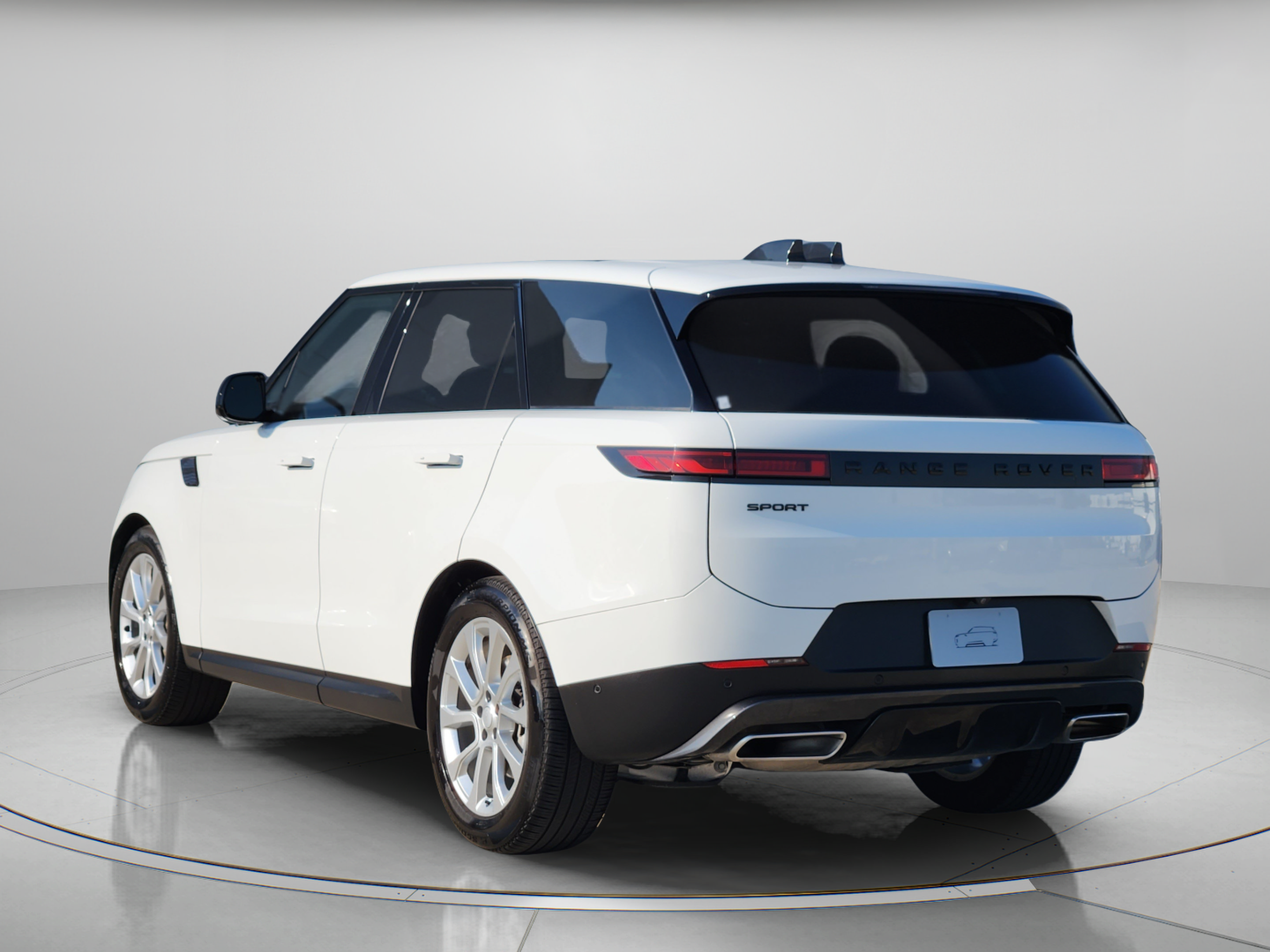 Certified 2025 Land Rover Range Rover Sport SE AWD/4WD image 3