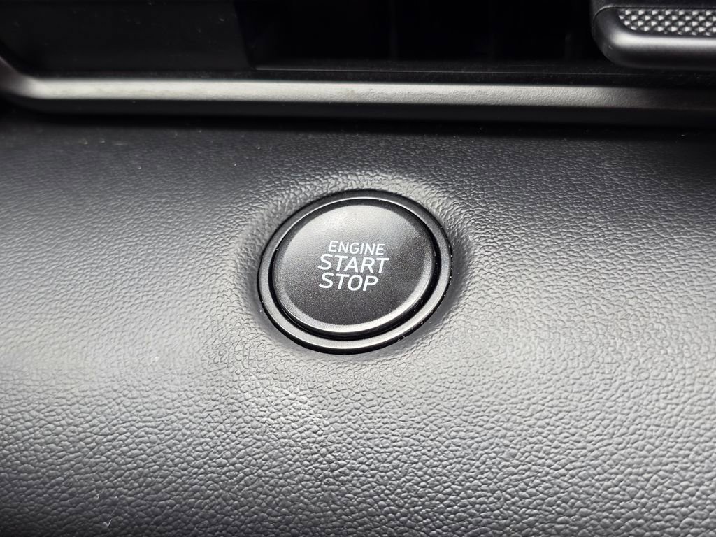 Certified 2025 Hyundai Elantra Sport FWD image 27