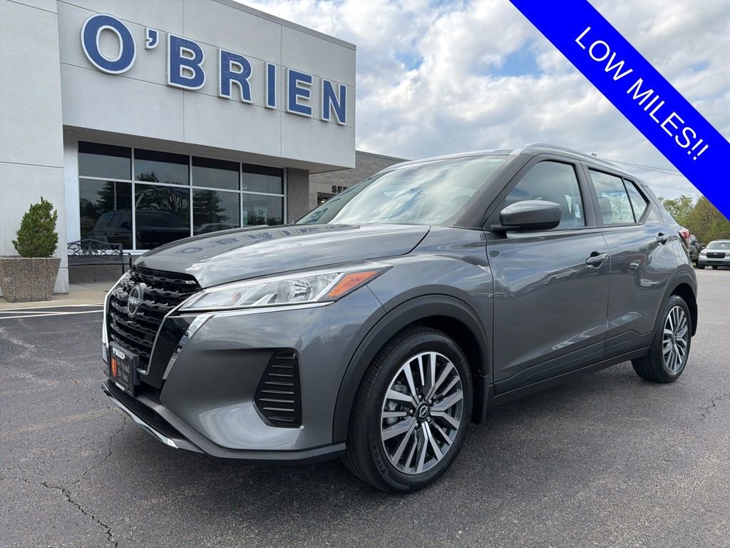Used 2024 Nissan Kicks SV FWD image 1