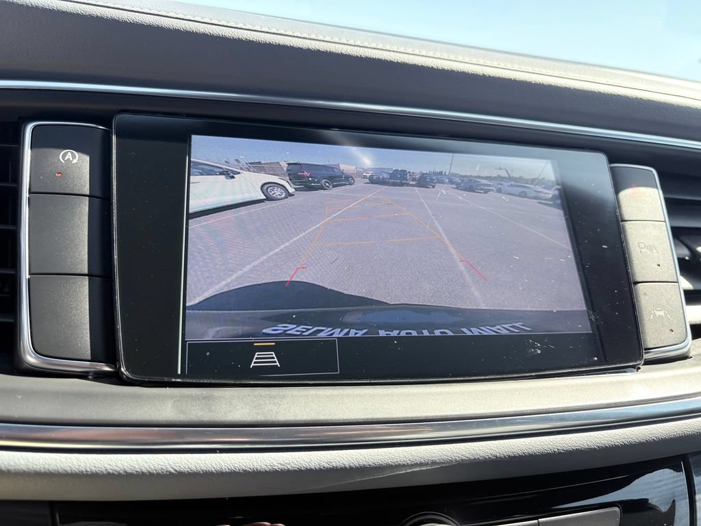 Used 2024 Buick Enclave Essence FWD image 19