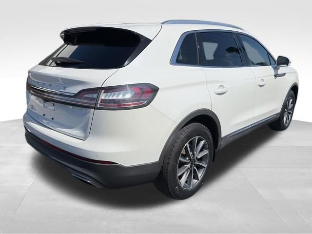 Certified 2022 Lincoln Nautilus FWD image 6