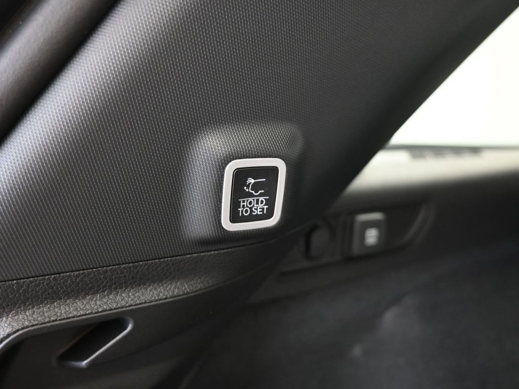 Used 2024 Jeep Grand Cherokee Overland image 24