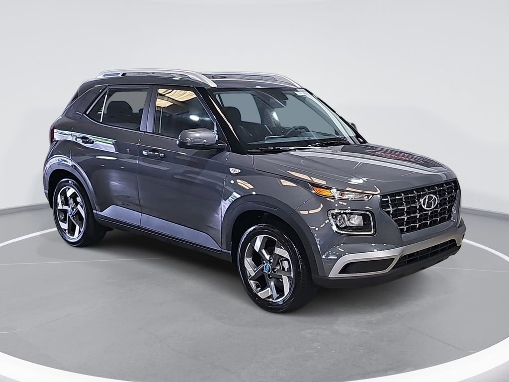 New 2026 Hyundai Venue SEL FWD image 3