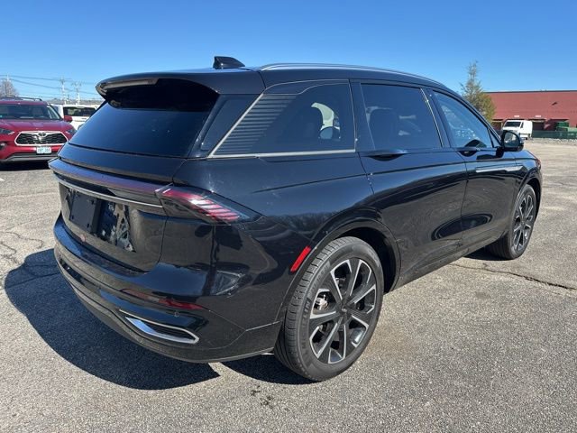 Certified 2025 Lincoln Nautilus Reserve AWD/4WD image 5