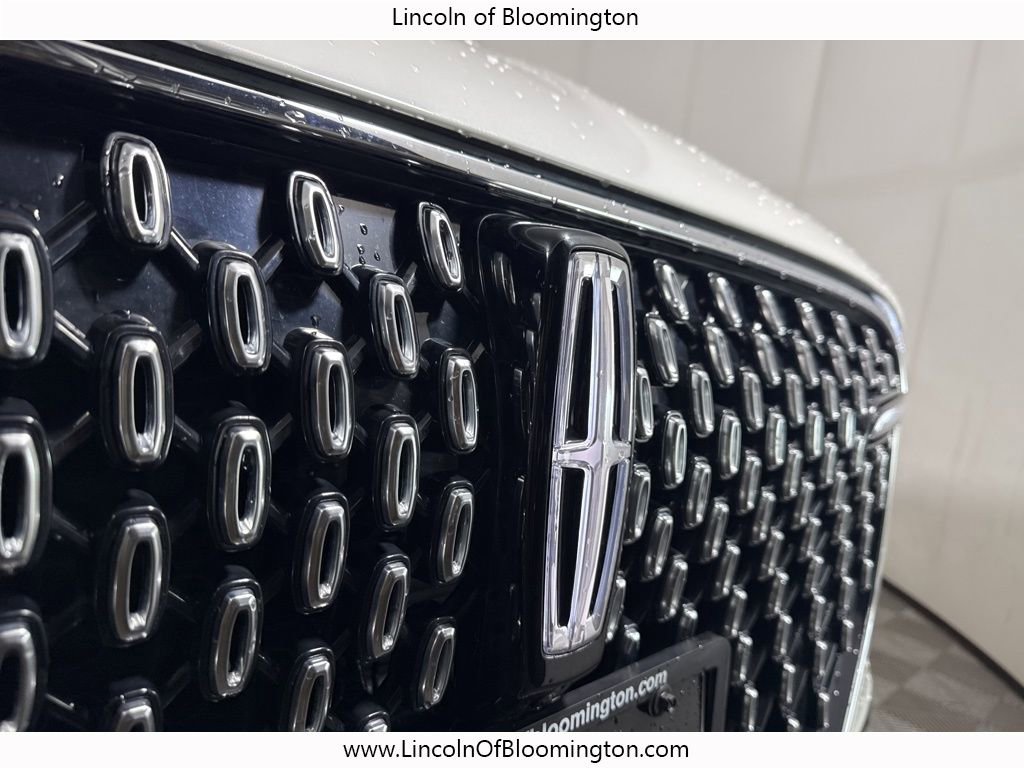 Certified 2025 Lincoln Aviator Reserve w/ Illumination Package image 12