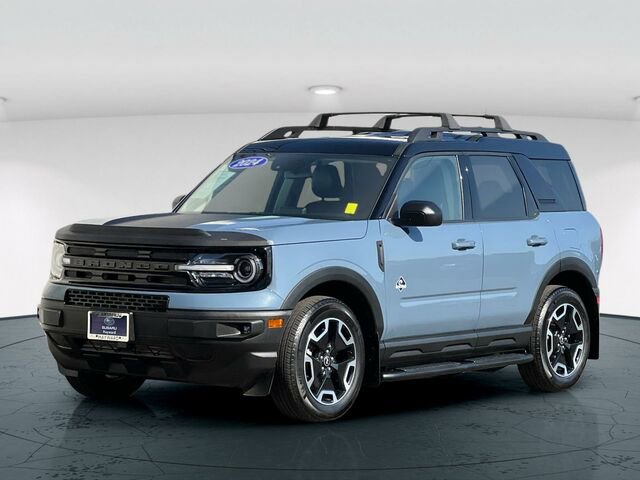 Used 2024 Ford Bronco Sport Outer Banks image 2