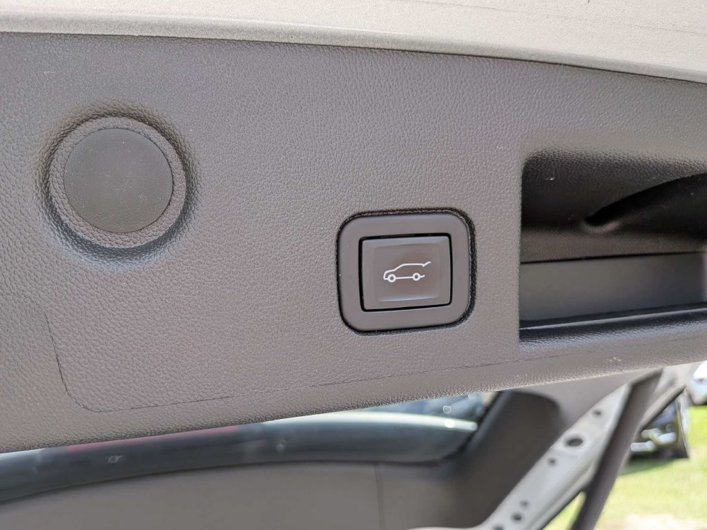 Used 2022 Chevrolet Equinox LT FWD image 14