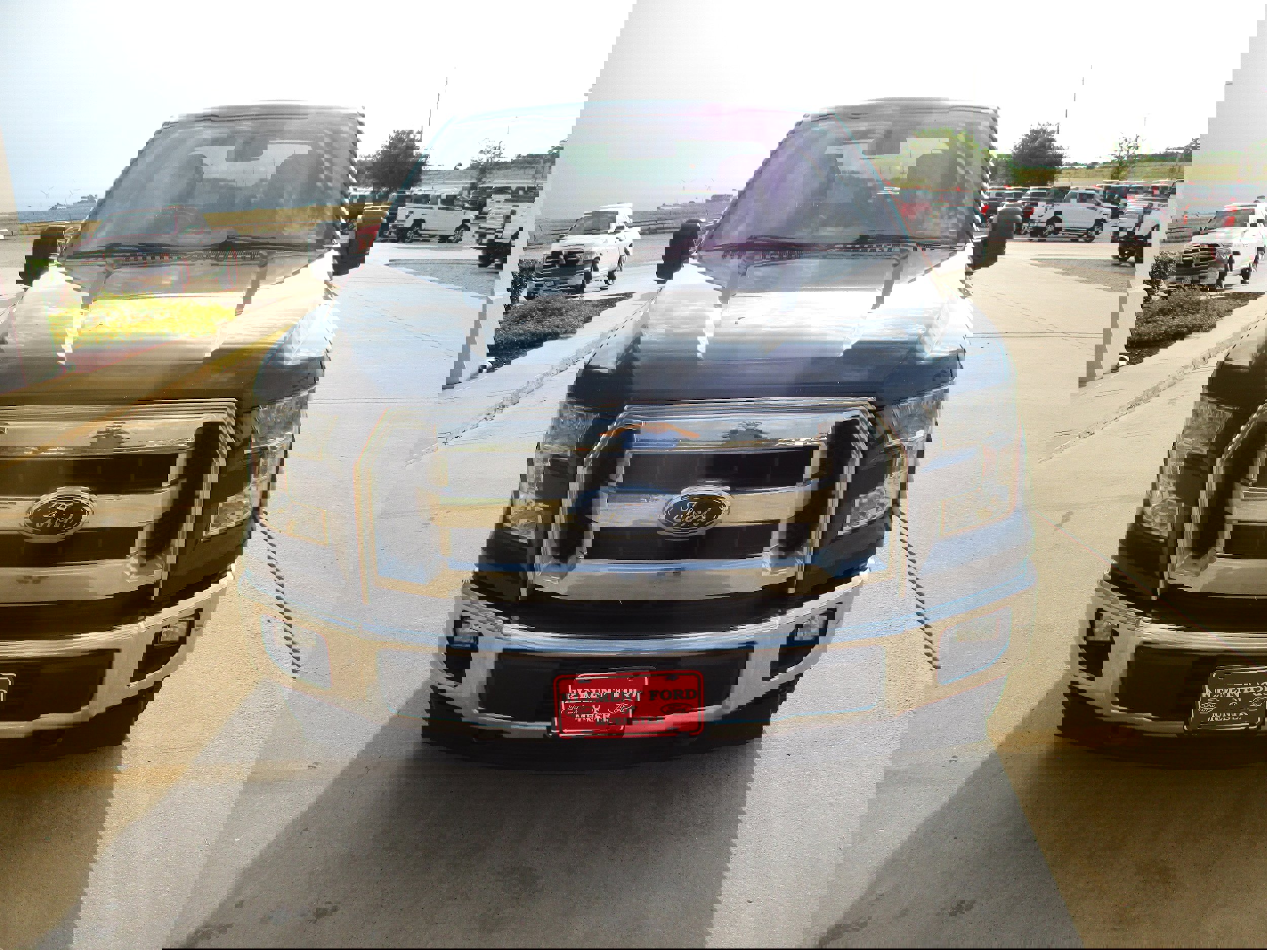 Used 2017 Ford F150 XLT w/ Trailer Tow Package image 12