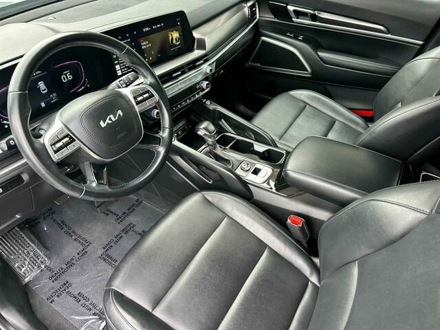 Used 2023 Kia Telluride S image 10