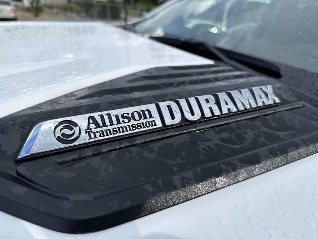 Used 2024 Chevrolet Silverado 2500 LT image 12