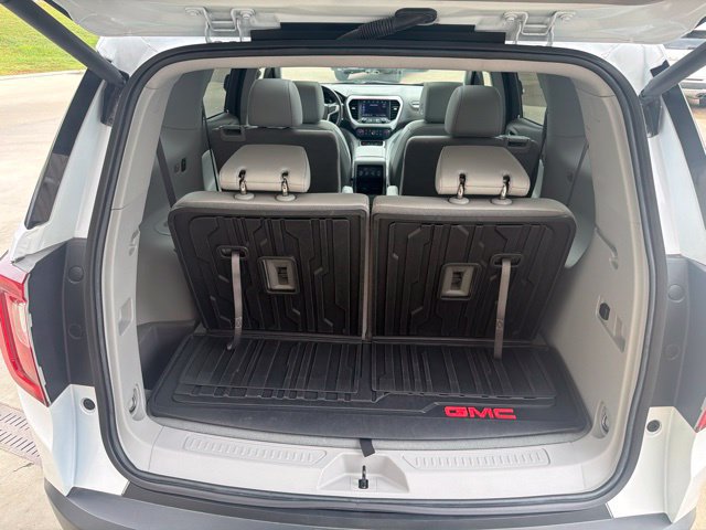 Used 2023 GMC Acadia SLT w/ Preferred Package FWD image 22