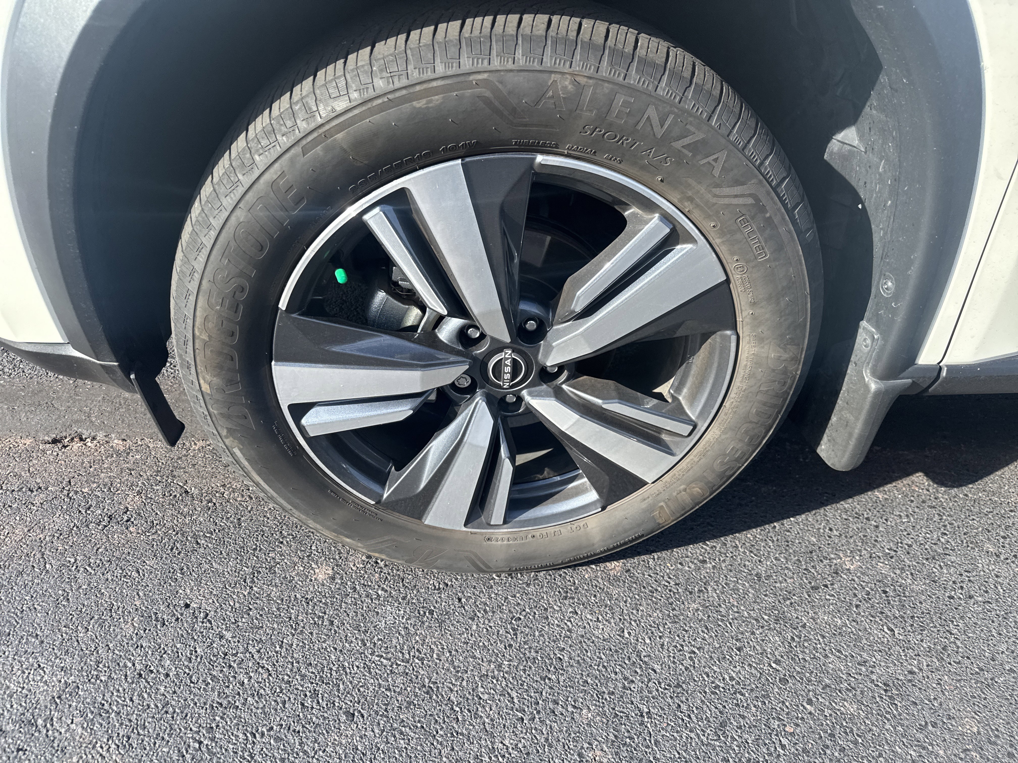 Used 2023 Nissan Rogue Platinum w/ Platinum Premium Package image 11