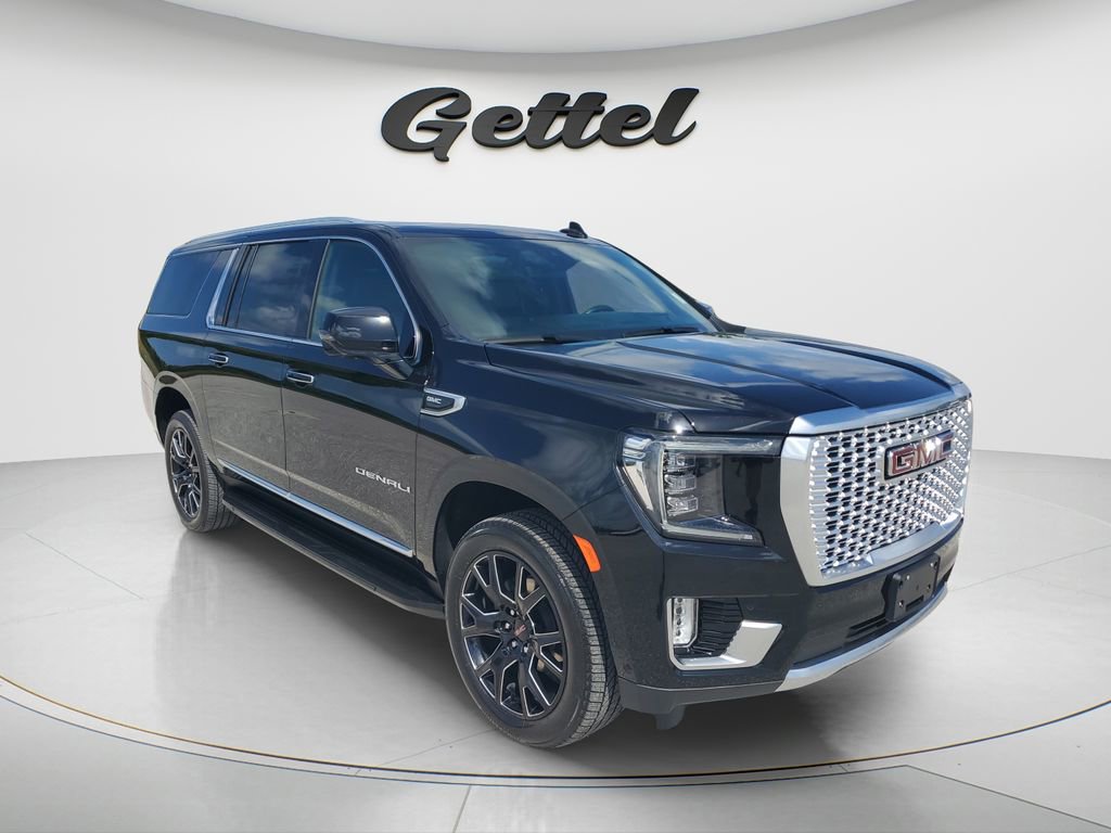 Used 2024 GMC Yukon XL Denali w/ Advanced Technology Package image 2