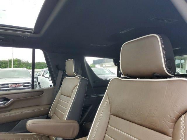 New 2026 GMC Yukon Denali Ultimate AWD/4WD image 10