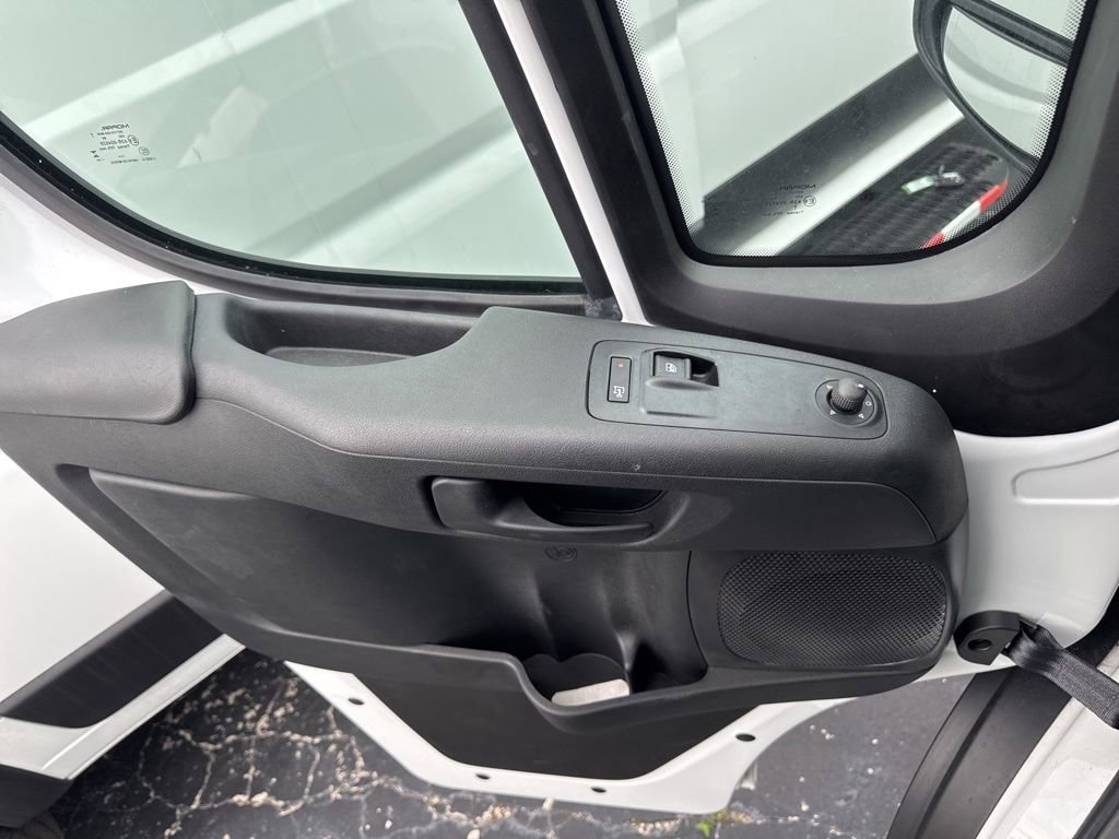 Used 2024 RAM ProMaster 3500 w/ Delivery Van Package image 7