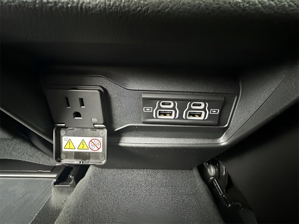 New 2025 Jeep Grand Cherokee Altitude image 35