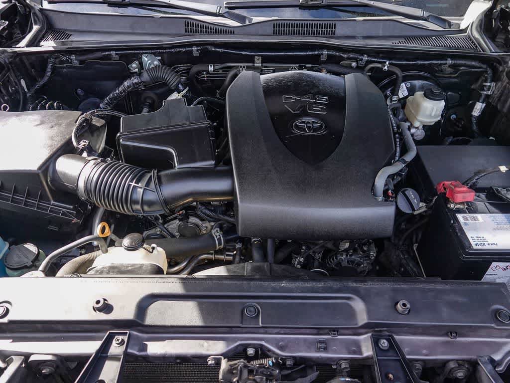 Used 2020 Toyota Tacoma SR5 RWD image 26