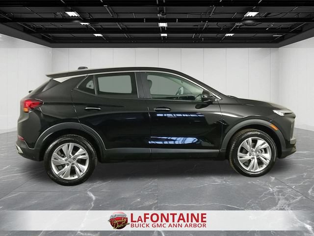 Used 2025 Buick Encore GX Preferred AWD/4WD image 9