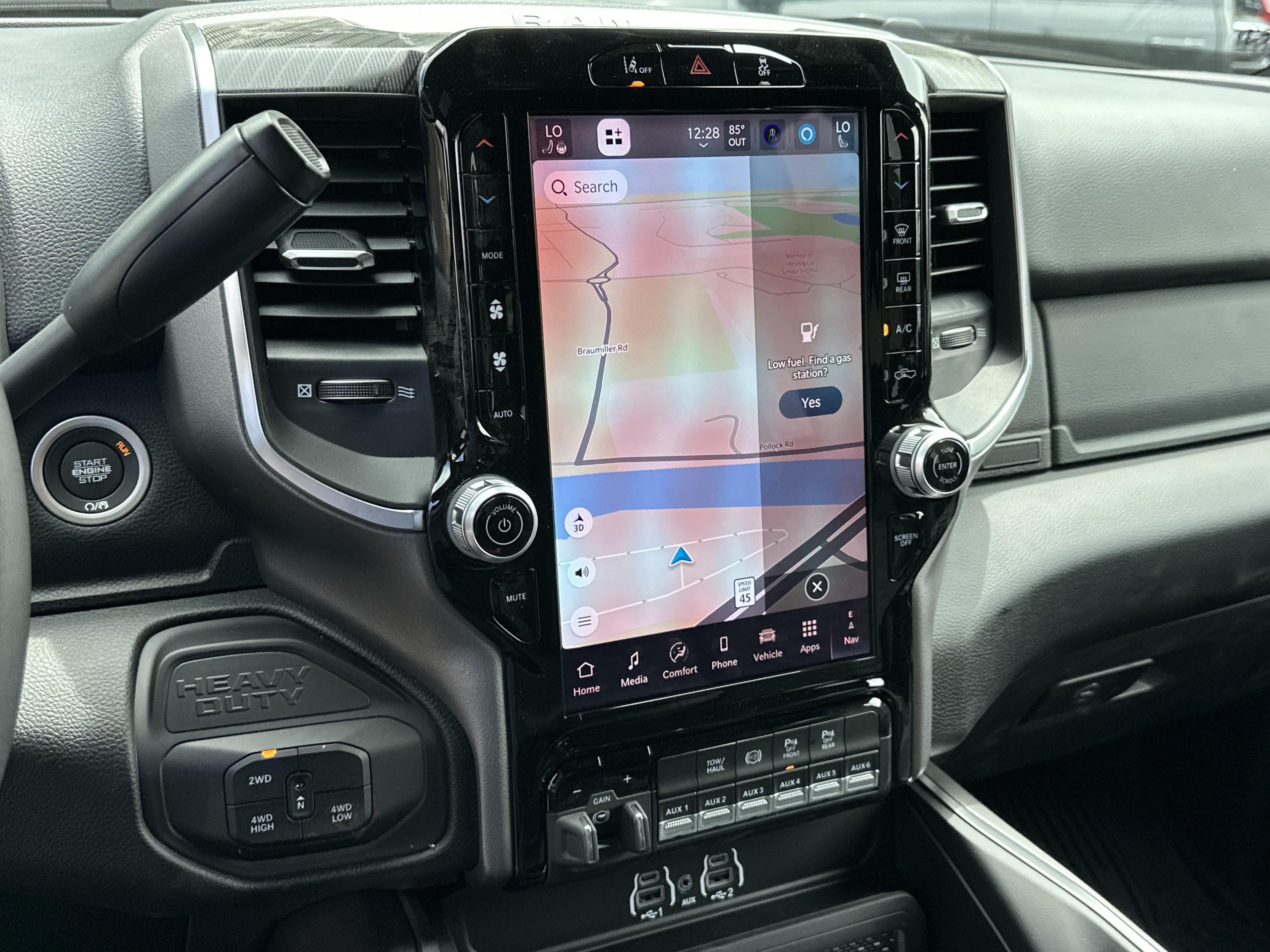 New 2026 RAM 3500 Big Horn AWD/4WD image 6
