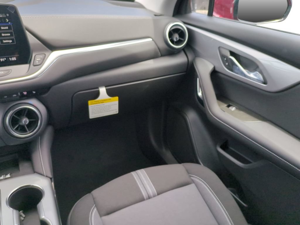 New 2026 Chevrolet Blazer LT w/ Convenience Package FWD image 17