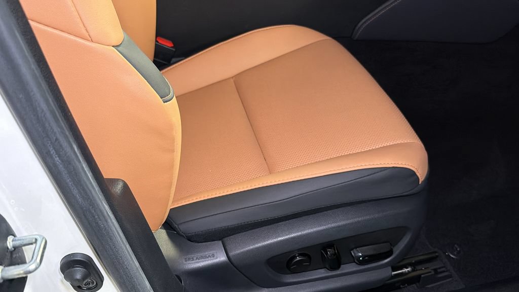 Certified 2024 Lexus ES 350 w/ Premium Package FWD image 12