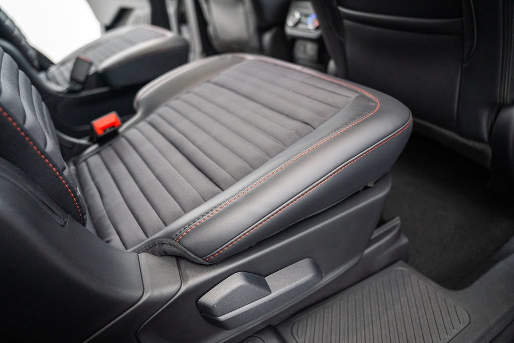 New 2026 Ford Explorer ST-Line AWD/4WD image 36