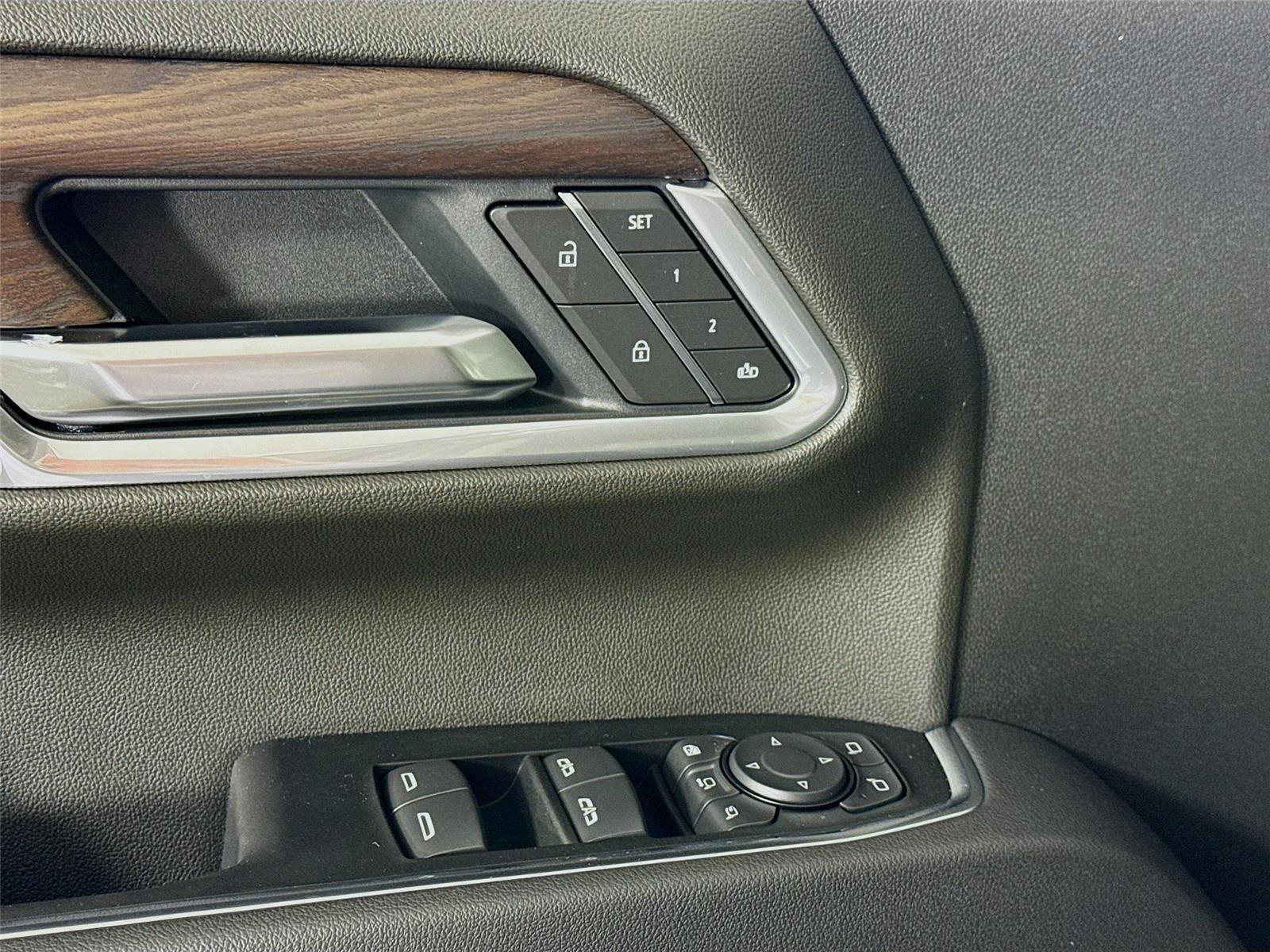 New 2026 GMC Sierra 2500 SLT w/ SLT Premium Package image 13