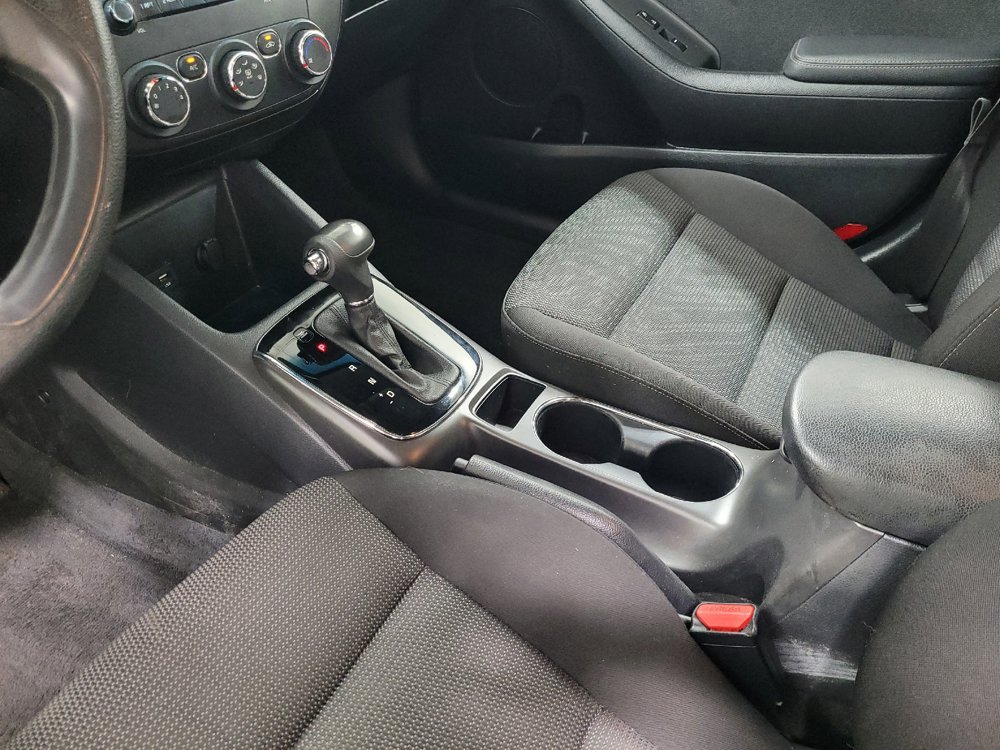 Used 2017 Kia Forte LX FWD image 26