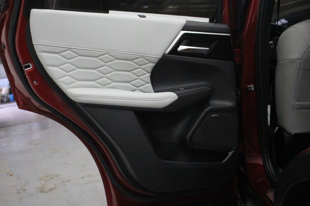 New 2026 Mitsubishi Outlander SEL FWD image 26