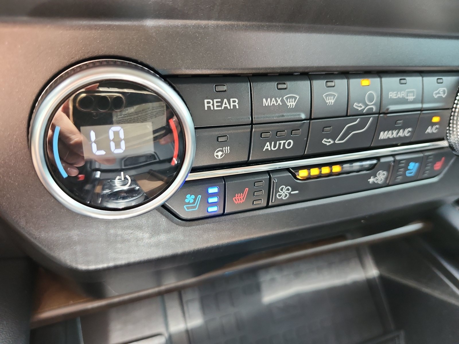 Used 2020 Ford Expedition Platinum AWD/4WD image 26
