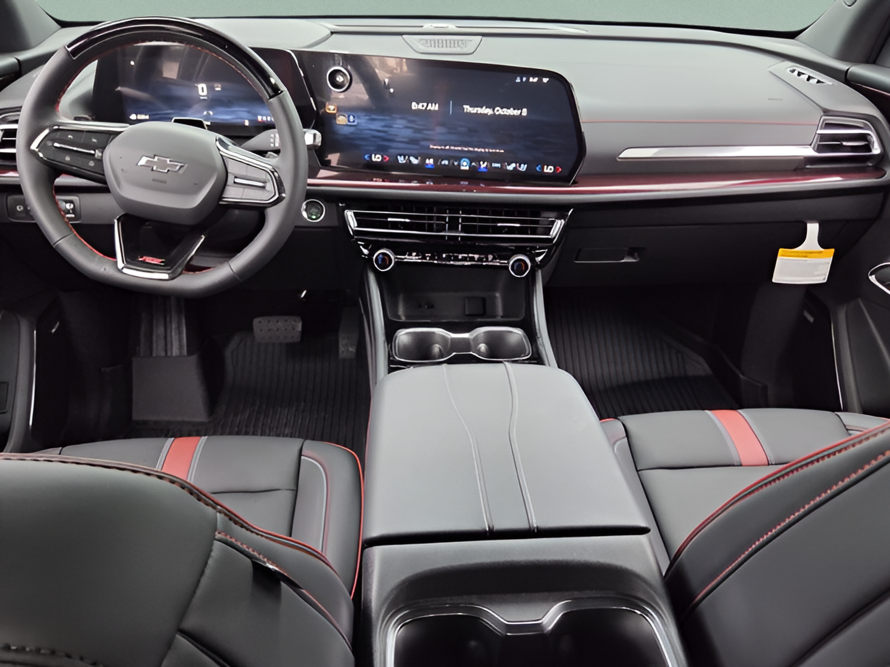 New 2027 Chevrolet Traverse RS w/ LPO, Floor Liner Package FWD image 12