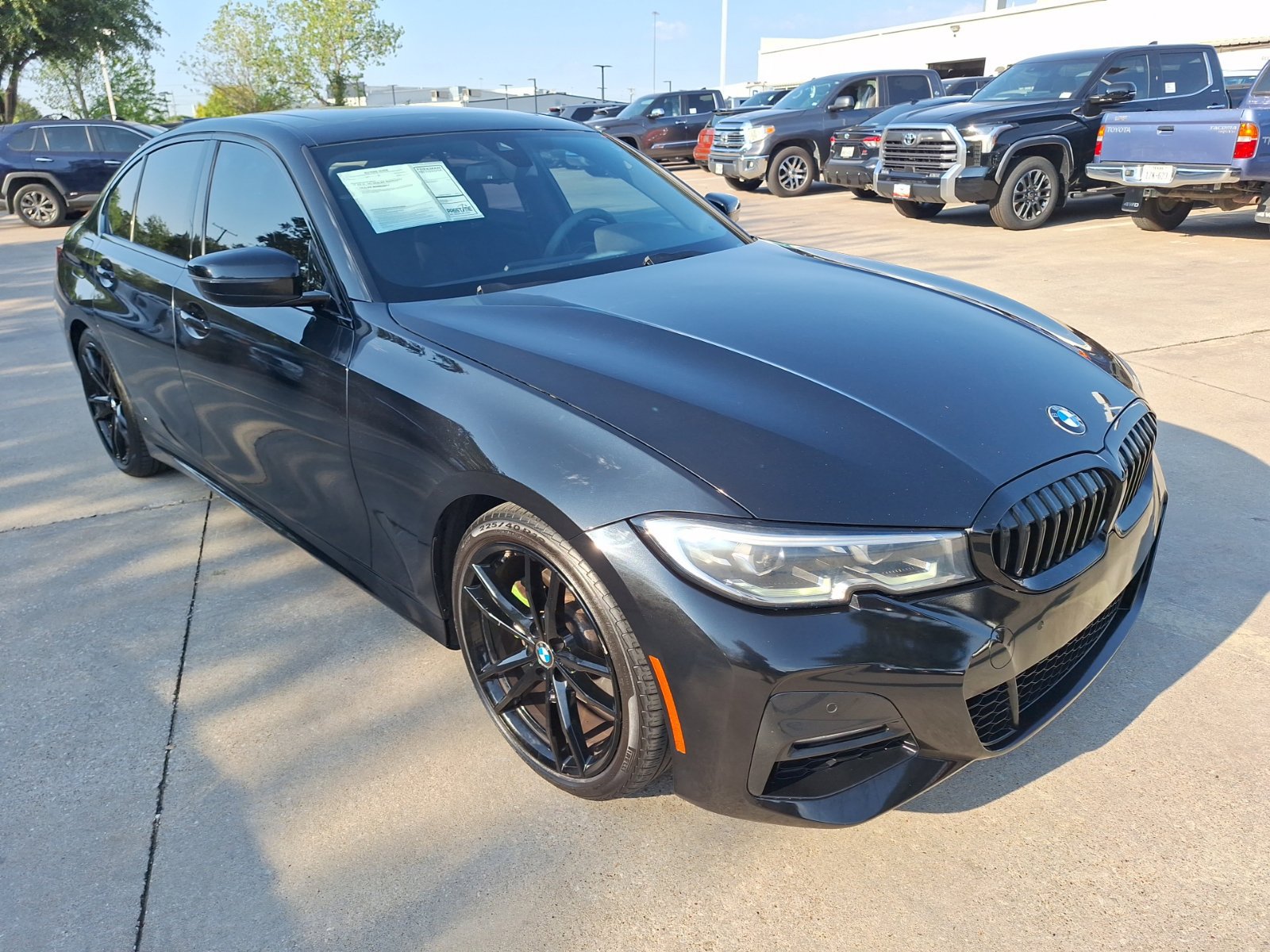 Used 2020 BMW 330i Sedan w/ M Sport Package RWD image 8