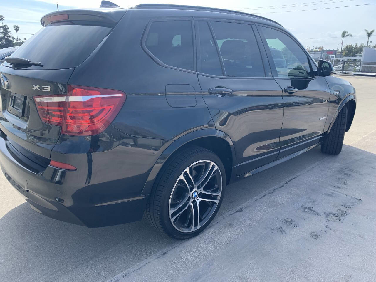 Used 2017 BMW X3 sDrive28i RWD image 6