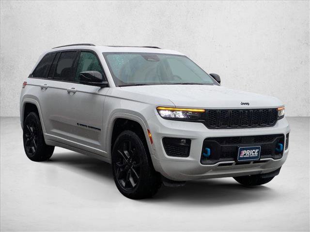 Used 2023 Jeep Grand Cherokee 30th Anniversary AWD/4WD image 3