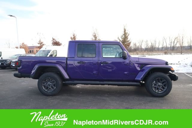 New 2026 Jeep Gladiator Sport AWD/4WD image 3