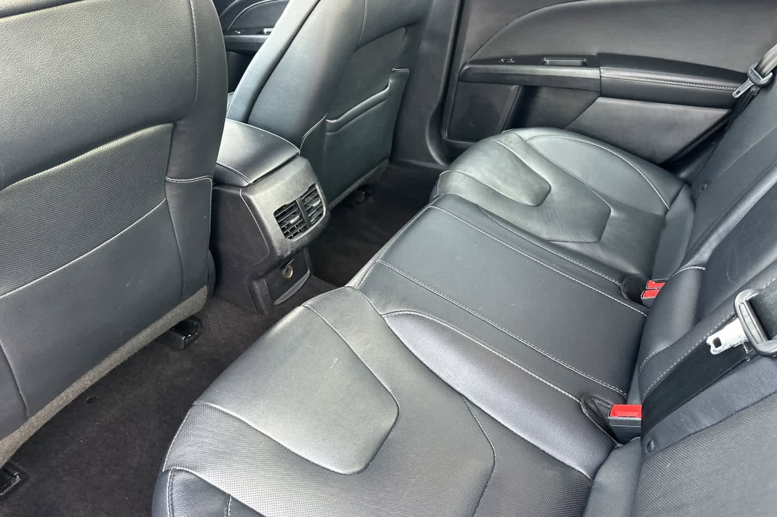 Used 2020 Ford Fusion Titanium image 4