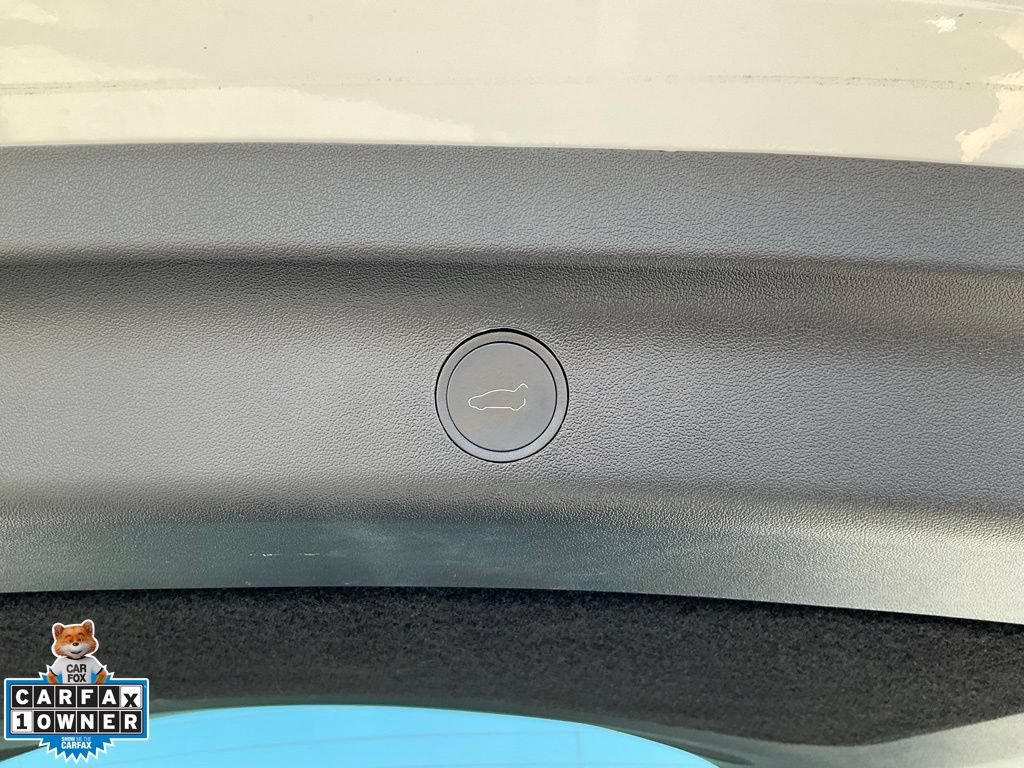 Used 2023 Tesla Model Y Long Range AWD/4WD image 12