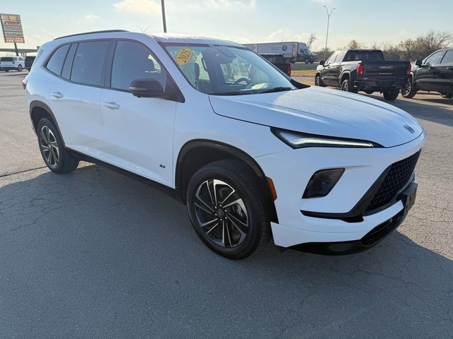 Used 2025 Buick Enclave Sport Touring image 8