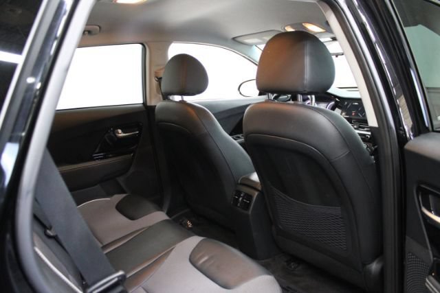 Used 2022 Kia Niro EX FWD image 28