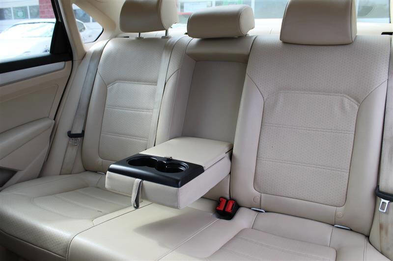 Used 2012 Volkswagen Passat 2.5 SE image 24