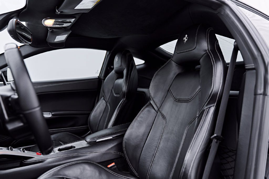 Used 2015 Ferrari F12 Berlinetta RWD image 52