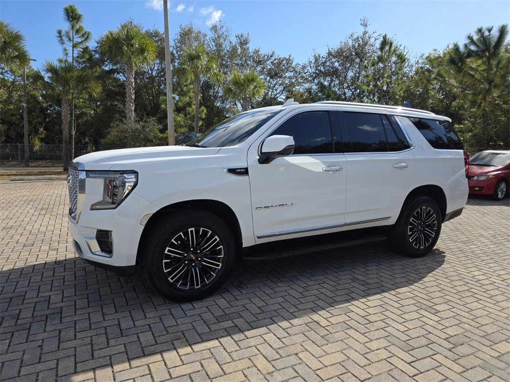 Used 2023 GMC Yukon Denali image 3